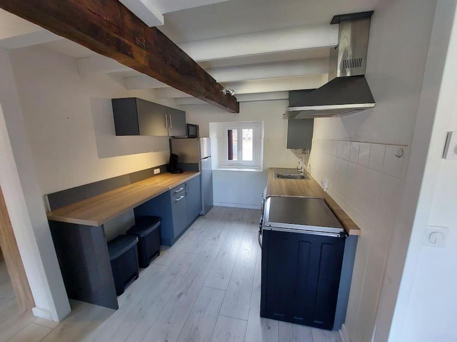Appt Lumineux, Vue Place Vival Apartment Figeac